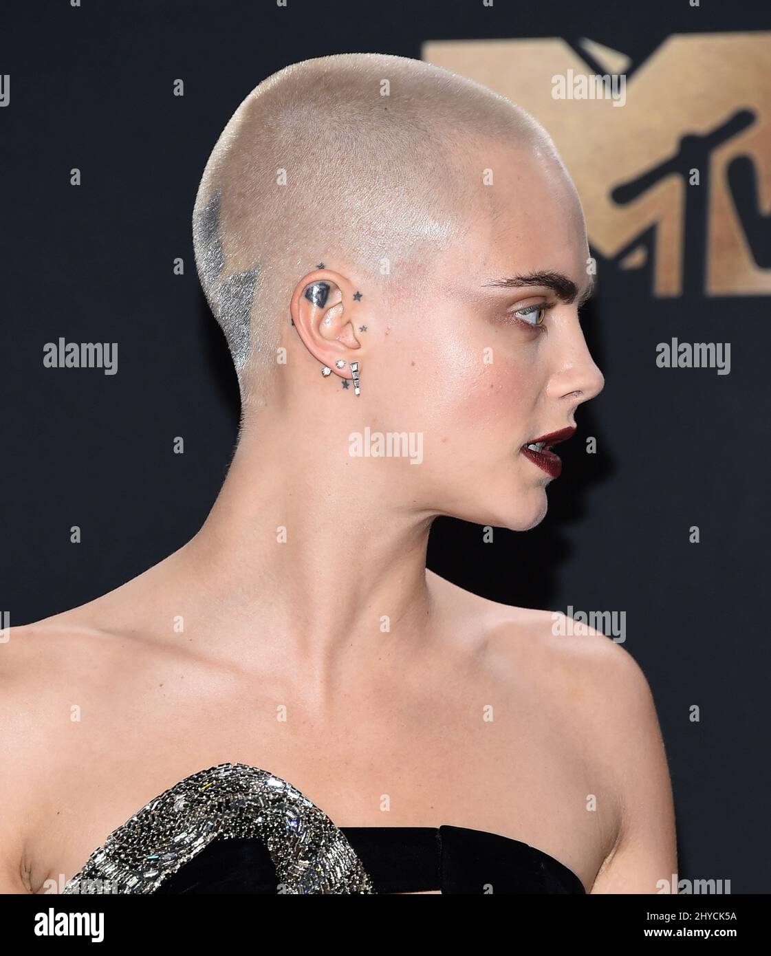 Cara Delevingne kommt zu den MTV Movie and TV Awards 2017 im Shrine Auditorium in Los Angeles, USA Stockfoto