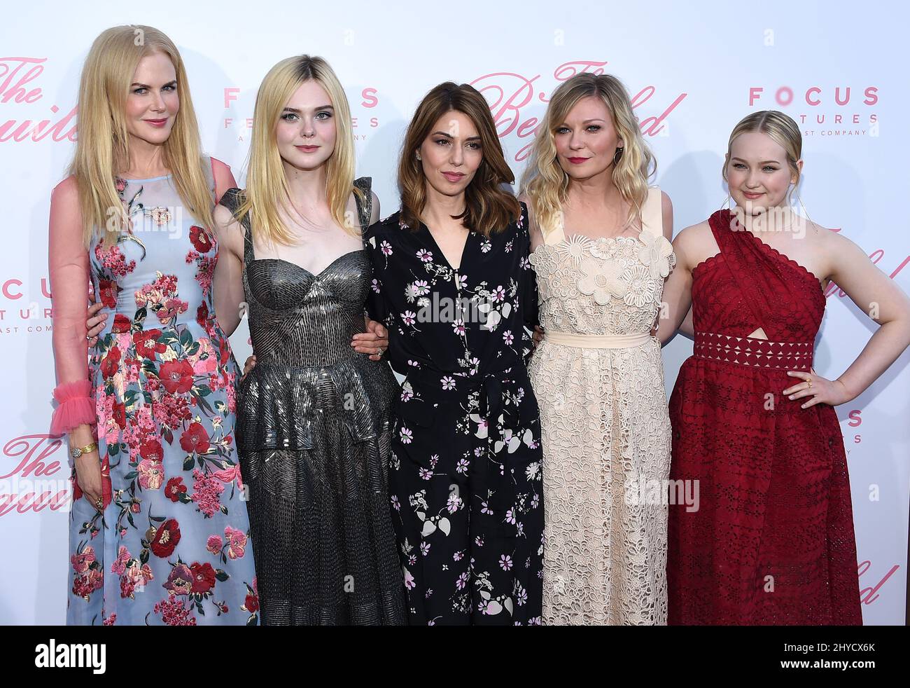 Nicole Kidman, Elle Fanning, Sofia Coppola, Kirsten Dunst und EM kommen zur „betörten“ US-Premiere, die im Directors Guild of America Theatre, Hollywood, stattfand Stockfoto