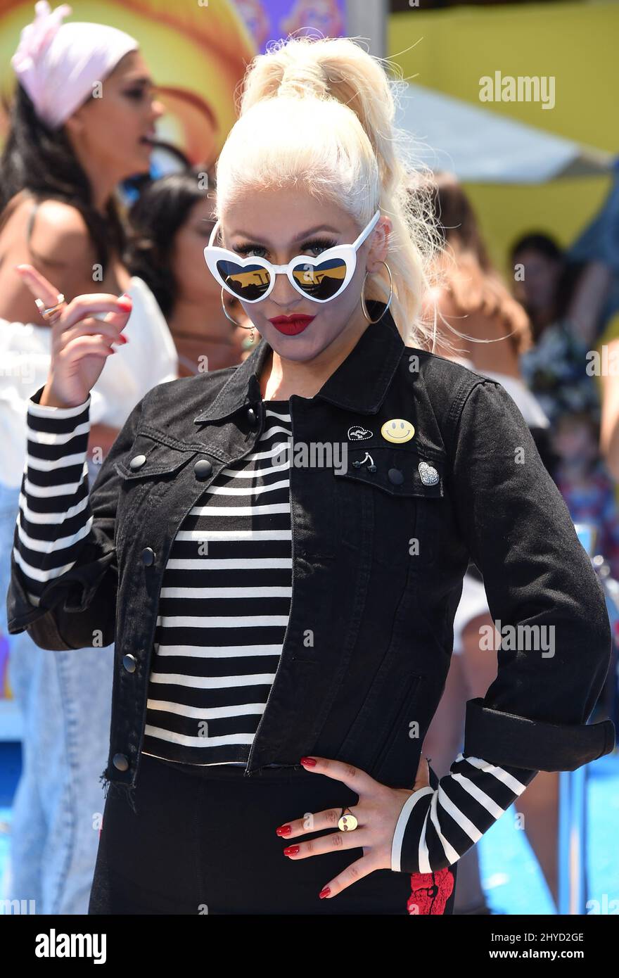 Christina Aguilera bei der Emoji-Film-Weltpremiere im Regency Village Theatre Stockfoto