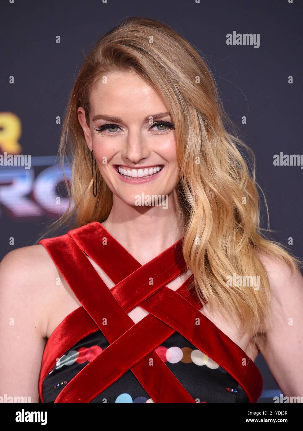 Lydia Hearst nahm an der Weltpremiere von Marvel „Thor: Ragnarok“ im El Capitan Theatre Teil Stockfoto