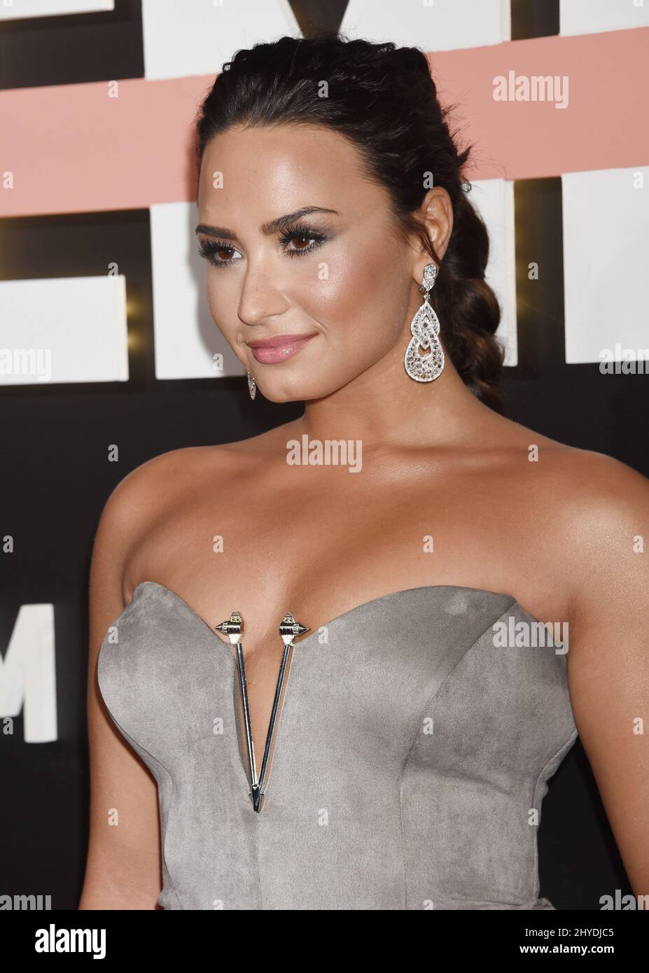 Demi Lovato bei der Premiere von Demi Lovato: Simply complicated im Fonda Theater in Los Angeles, Kalifornien Stockfoto