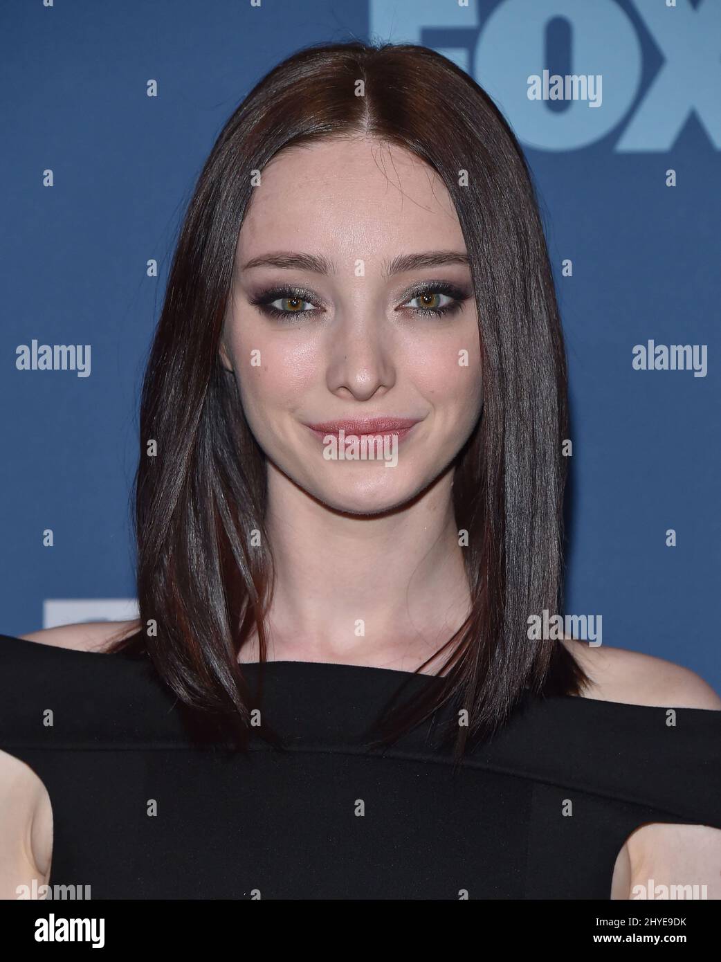 Emma Dumont nimmt an der FOX Winter TCA 2018 in Pasadena, Los Angeles, Teil Stockfoto