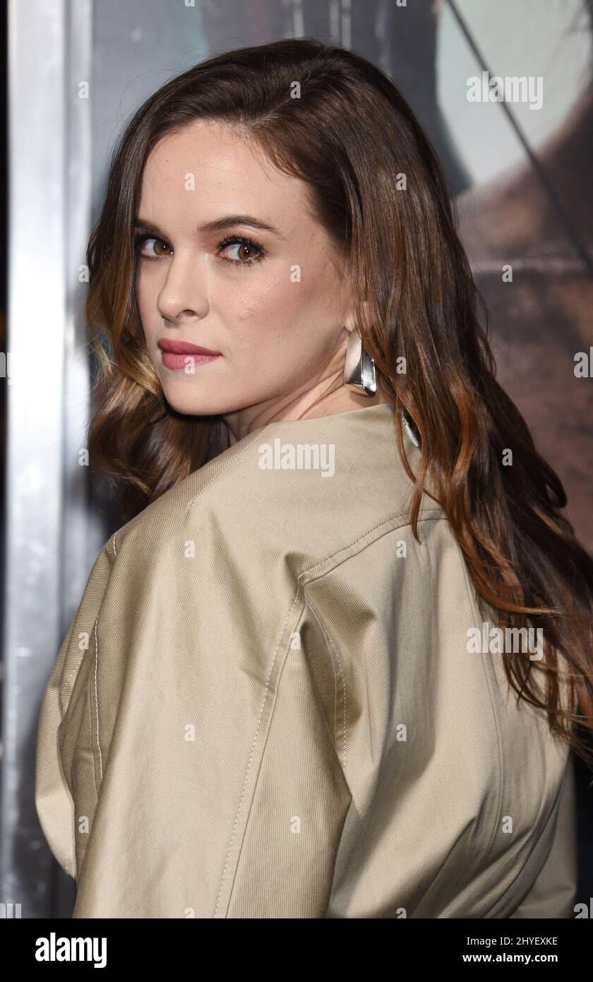 Danielle Panabaker bei der US-Premiere von Tomb Raider in Los Angeles. Stockfoto