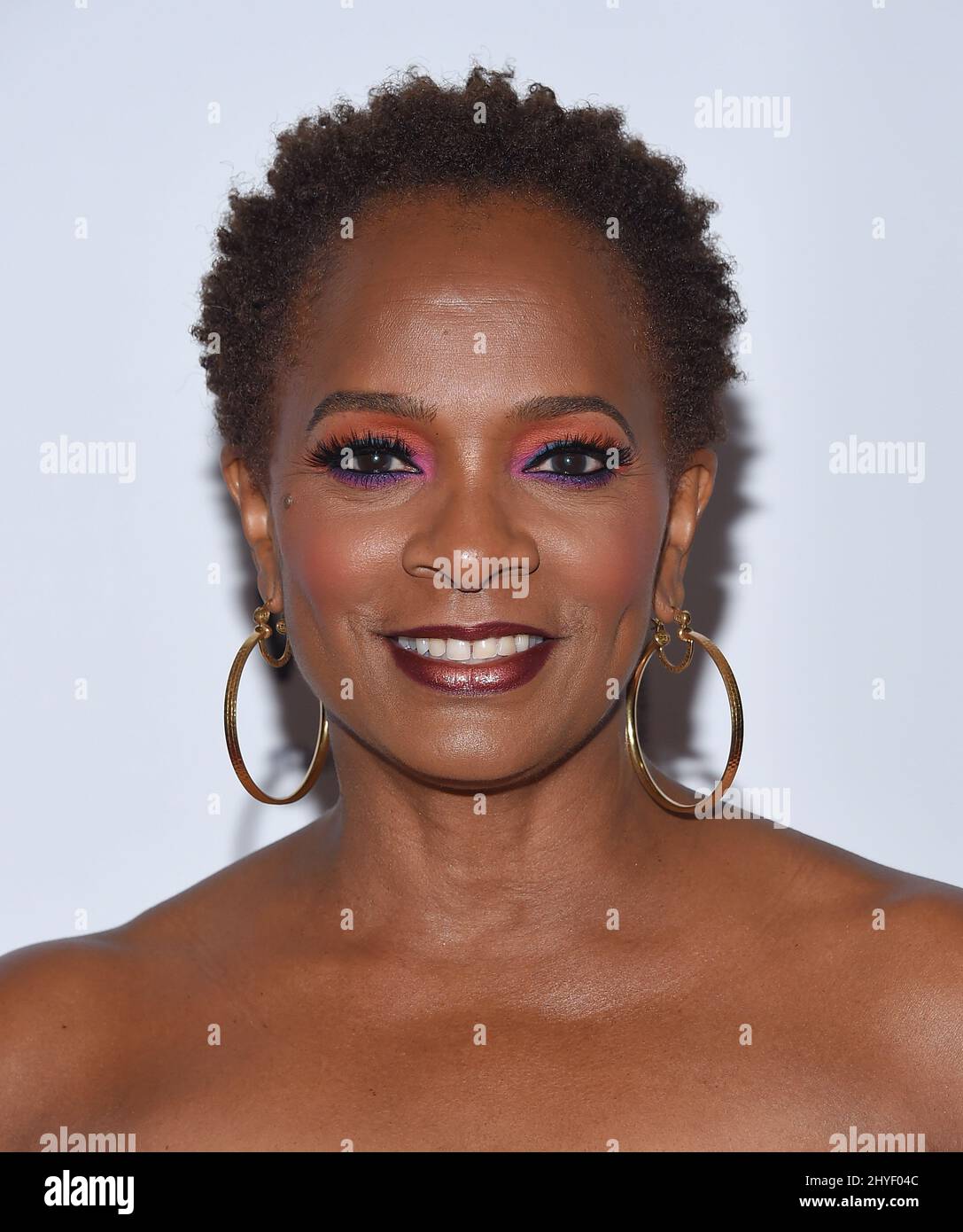 Vanessa Bell Calloway nimmt an der jährlichen Wearable Art Gala des WACO Arts Center Teil, wo Kunst stattfinden kann. Stockfoto