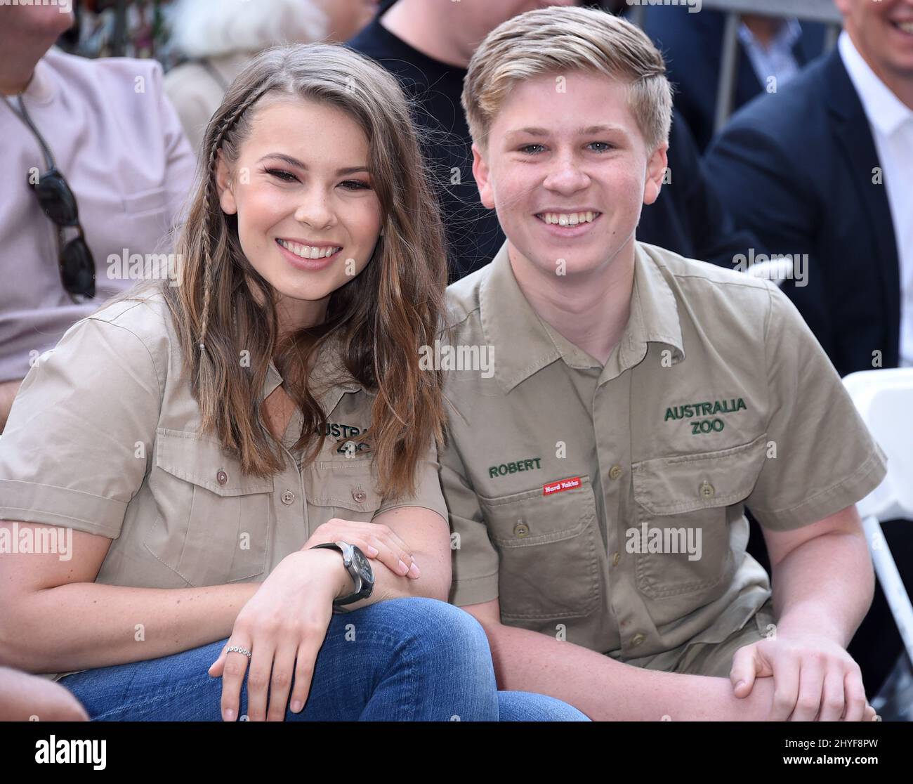 Bindi Irwin und Robert Irwin nehmen am 26. April 2018 an der posthumen Hollywood Walk of Fame-Starzeremonie von Steve Irwin in Hollywood, CA, Teil. Stockfoto