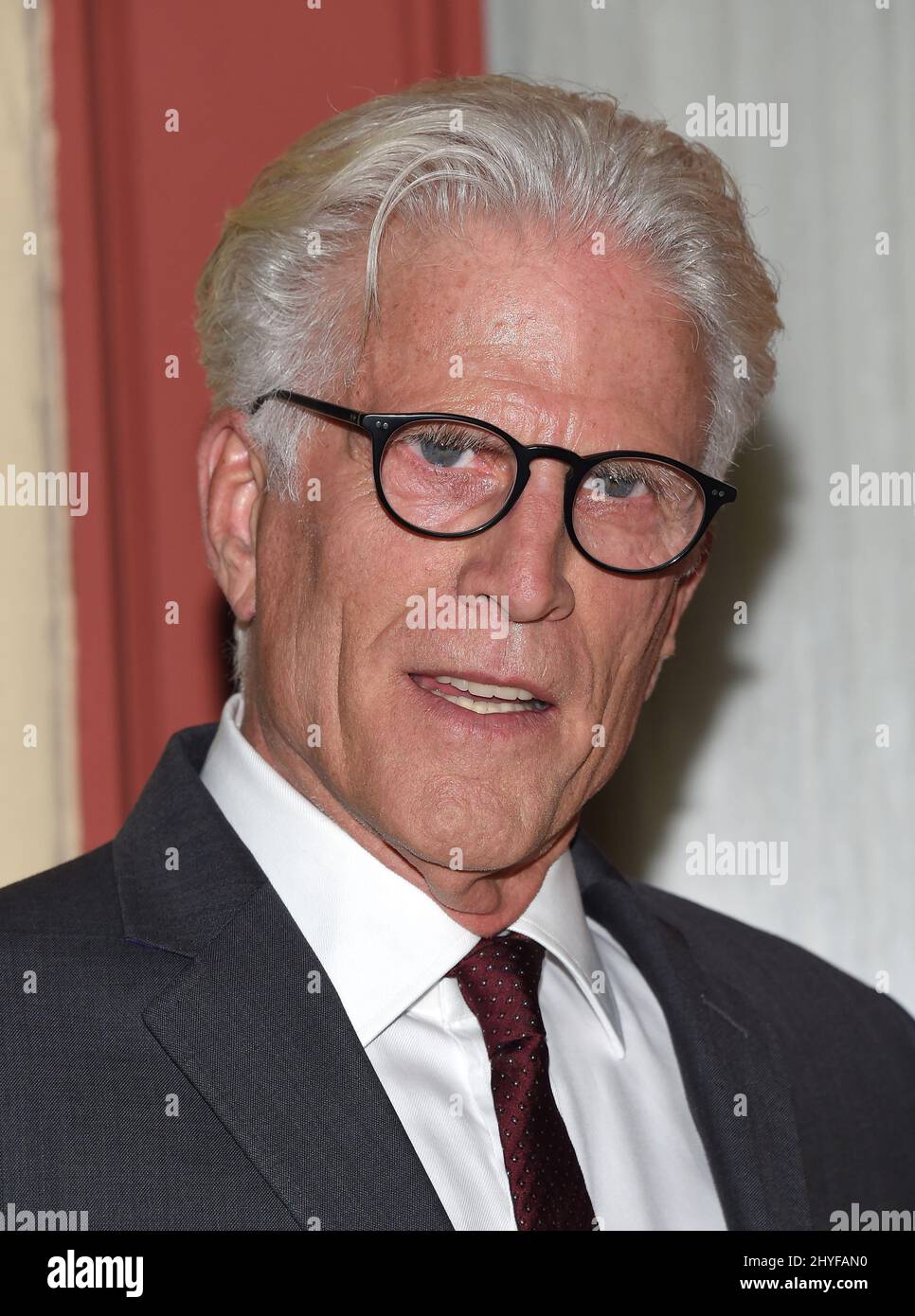 Ted Danson nimmt an der Veranstaltung „The Good Place“ FYC im Universal Studios Back Lot am 4. Mai 2018 in Universal City, CA Teil. Stockfoto