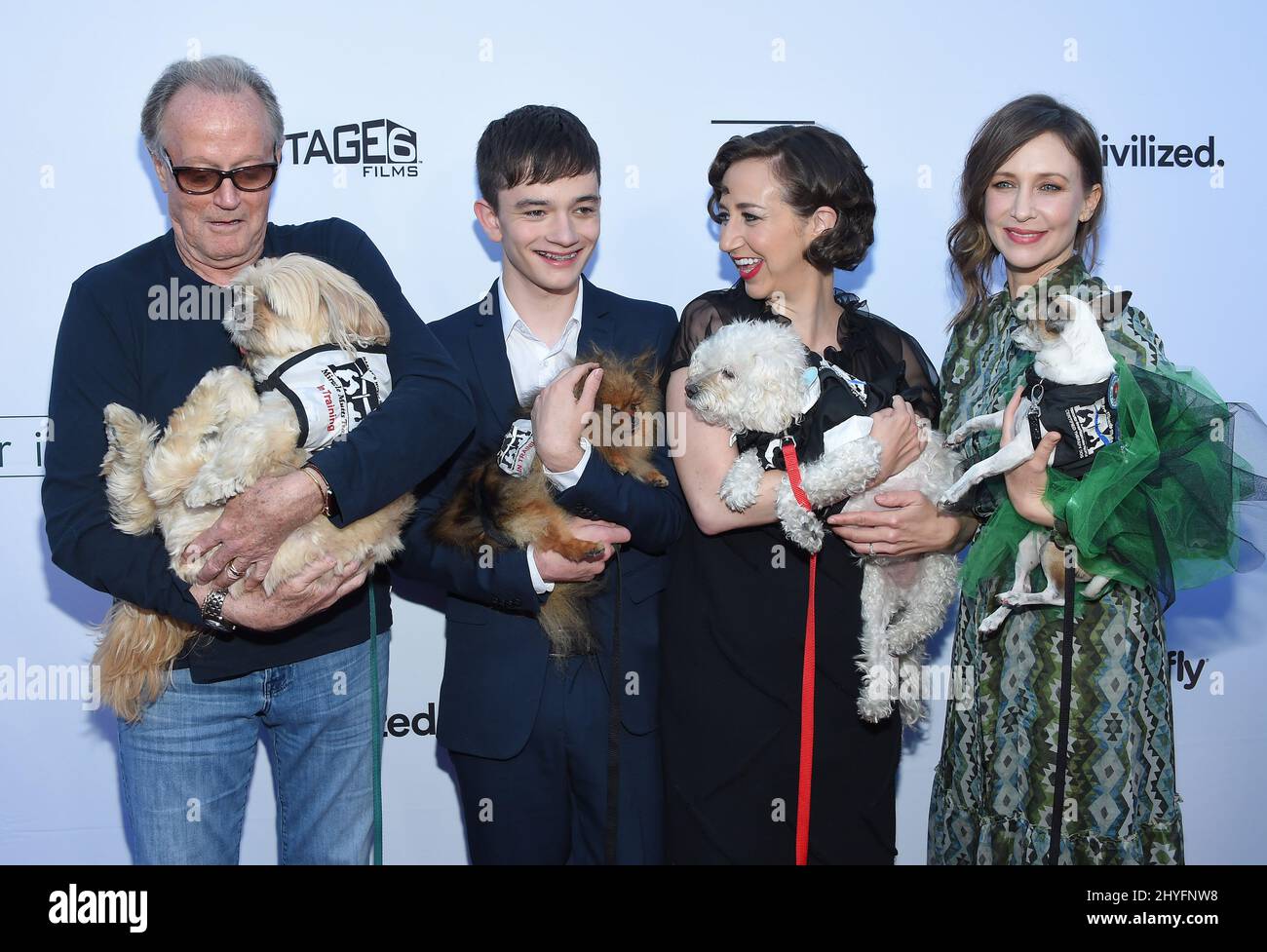 Peter Fonda, Lewis MacDougall, Kristen Schaal und Vera Farmiga bei der Boundaries Los Angeles Premiere Stockfoto
