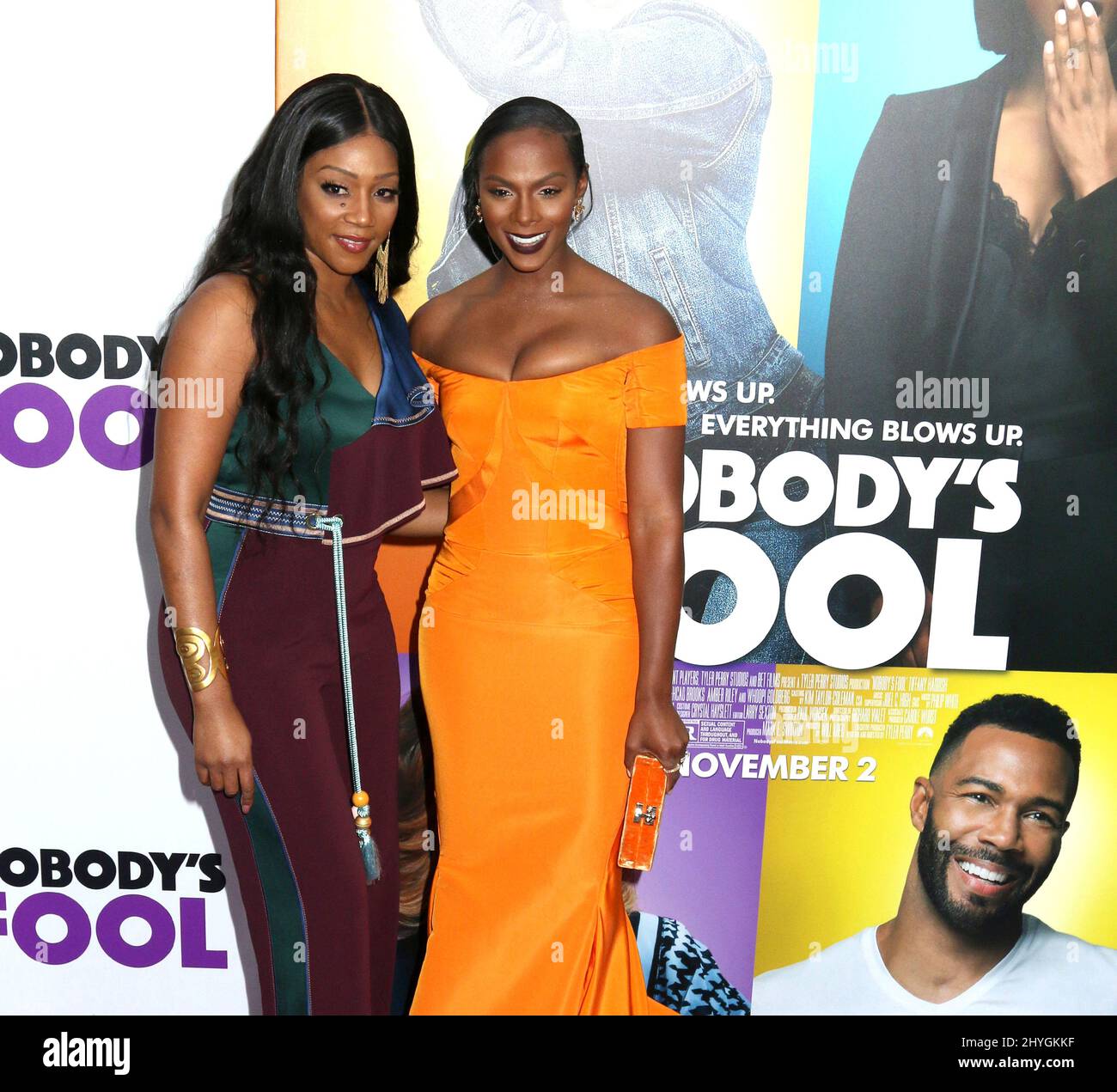 Tiffany Haddish & Tika Sumpter bei der Weltpremiere „Nobody's Fool“ auf dem AMC Lincoln Square in Los Angeles, USA Stockfoto