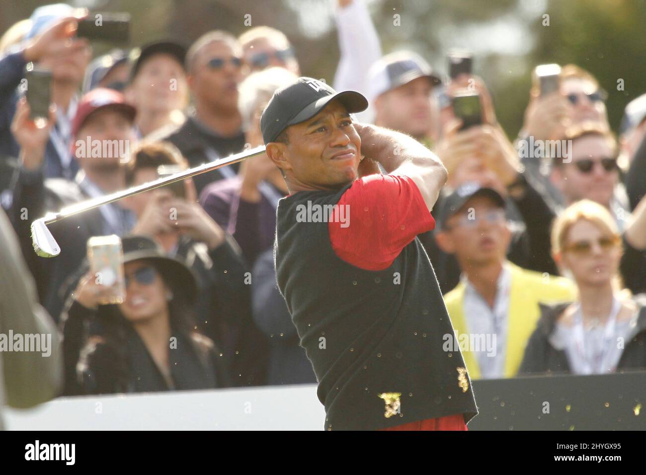 Tiger Woods im „The Match“ von Capital One: Tiger Woods gegen Phil Mickelson auf dem Shadow Creek Golf Course in Las Vegas, USA. Stockfoto