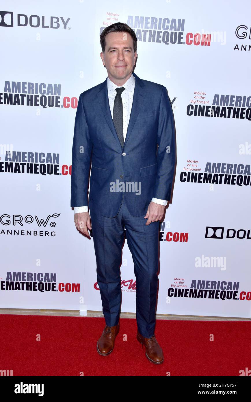 Ed Helms nahm an der American Cinematheque Award-Verleihung 32. zu Ehren von Bradley Cooper im Beverly Hilton Hotel in Los Angeles, Kalifornien, Teil Stockfoto