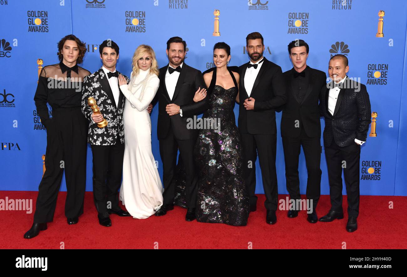 Cody Fern, Darren Criss, Judith Light, Edgar Ramirez, Penelope Cruz, Ricky Martin und Finn Wittrock bei den jährlichen Golden Globe Awards 76., die am 6. Januar 2019 im Beverly Hilton Hotel in Beverly Hills, CA, verliehen wurden. Stockfoto