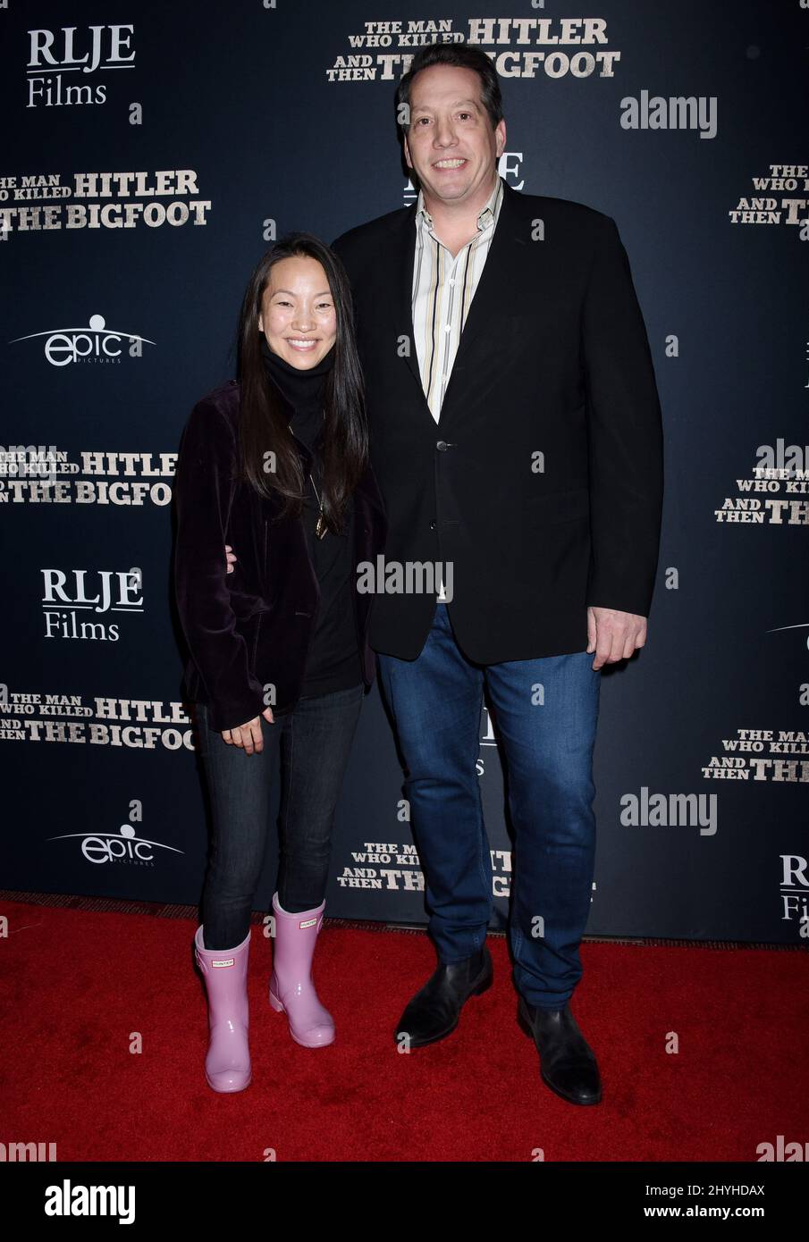 Patrick Ewald und Sarah Gilliland bei der Los Angeles Premiere „The man Who Killed Hitler and Then The Bigfoot“, die am 4. Februar 2019 in Hollywood, ca. Stockfoto