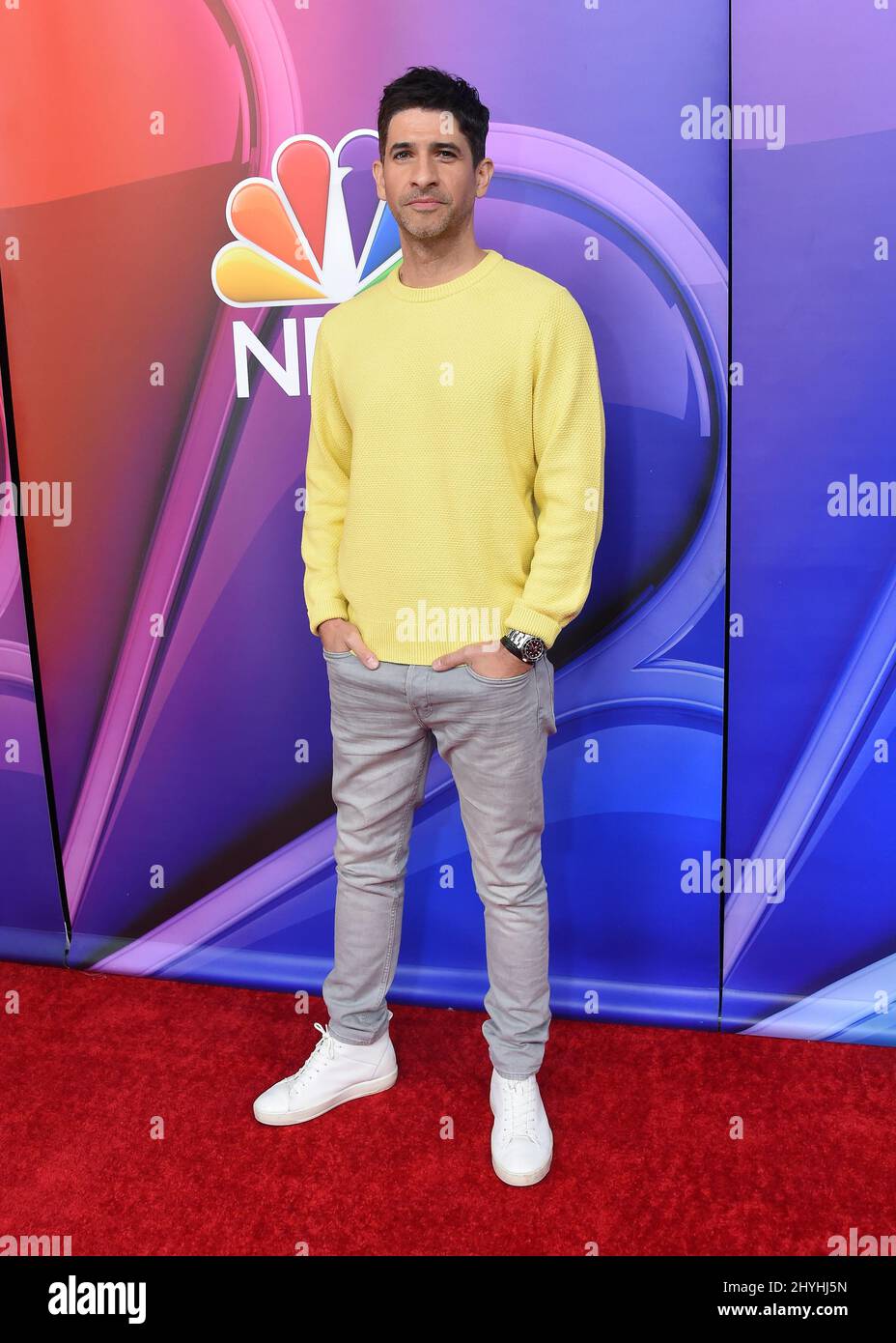 Raza Jaffrey nimmt am NBC Universal Mid Season Press Day in Los Angeles Teil Stockfoto