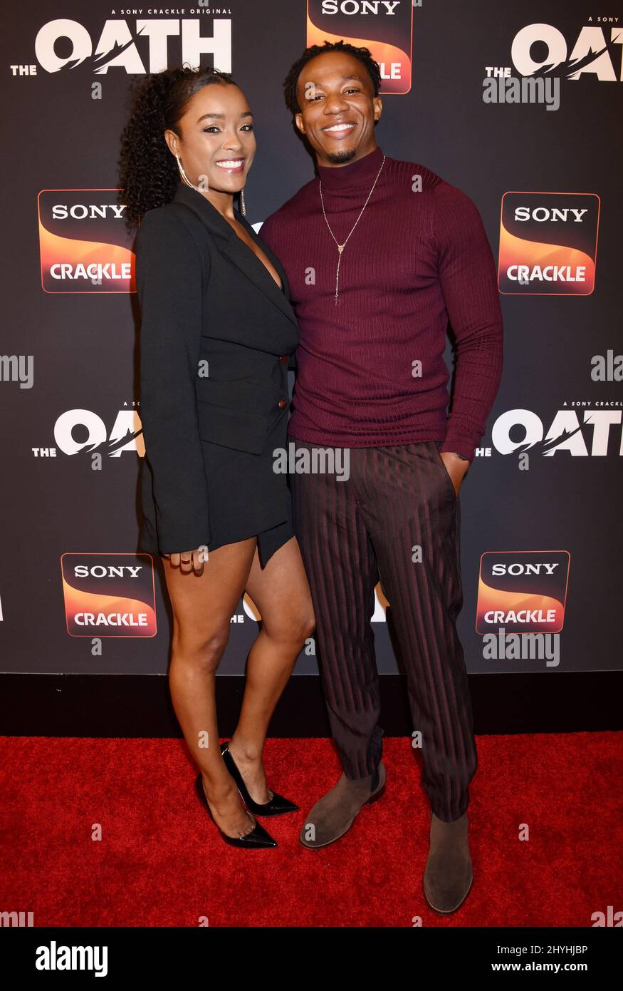 Latoya Tonodeo und Arlen Escarpeta nehmen an Sony Crackles „The Oath“-Screening-Event der Saison 2 in Los Angeles, Kalifornien, Teil Stockfoto