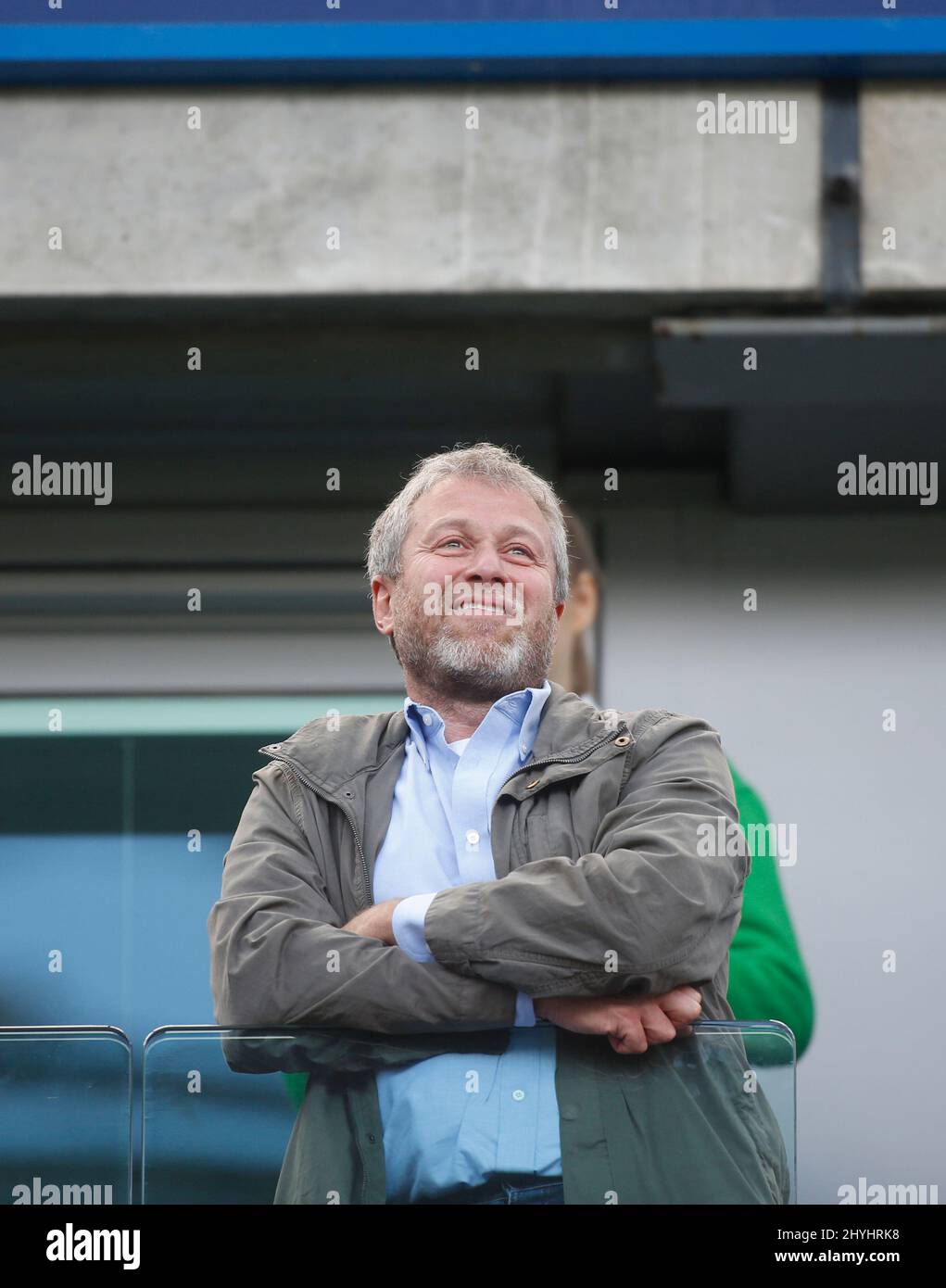 DATEI-PICS AUFGENOMMEN MAI 2015. London, England. 15.. März 2022. File Photo von Chelsea FC Besitzer Roman Abramovich, der von der britischen Regierung sanktioniert wurde. Roman im Chelsea / Crystal Palace im Mai 2015. Bild von: Jason Mitchell/Alamy Live News Stockfoto