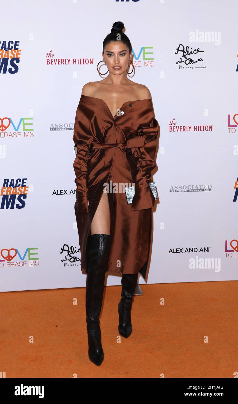 Nicole Williams Englisch bei der jährlichen Race to Erase MS Gala 26. im Beverly Hilton Hotel Stockfoto