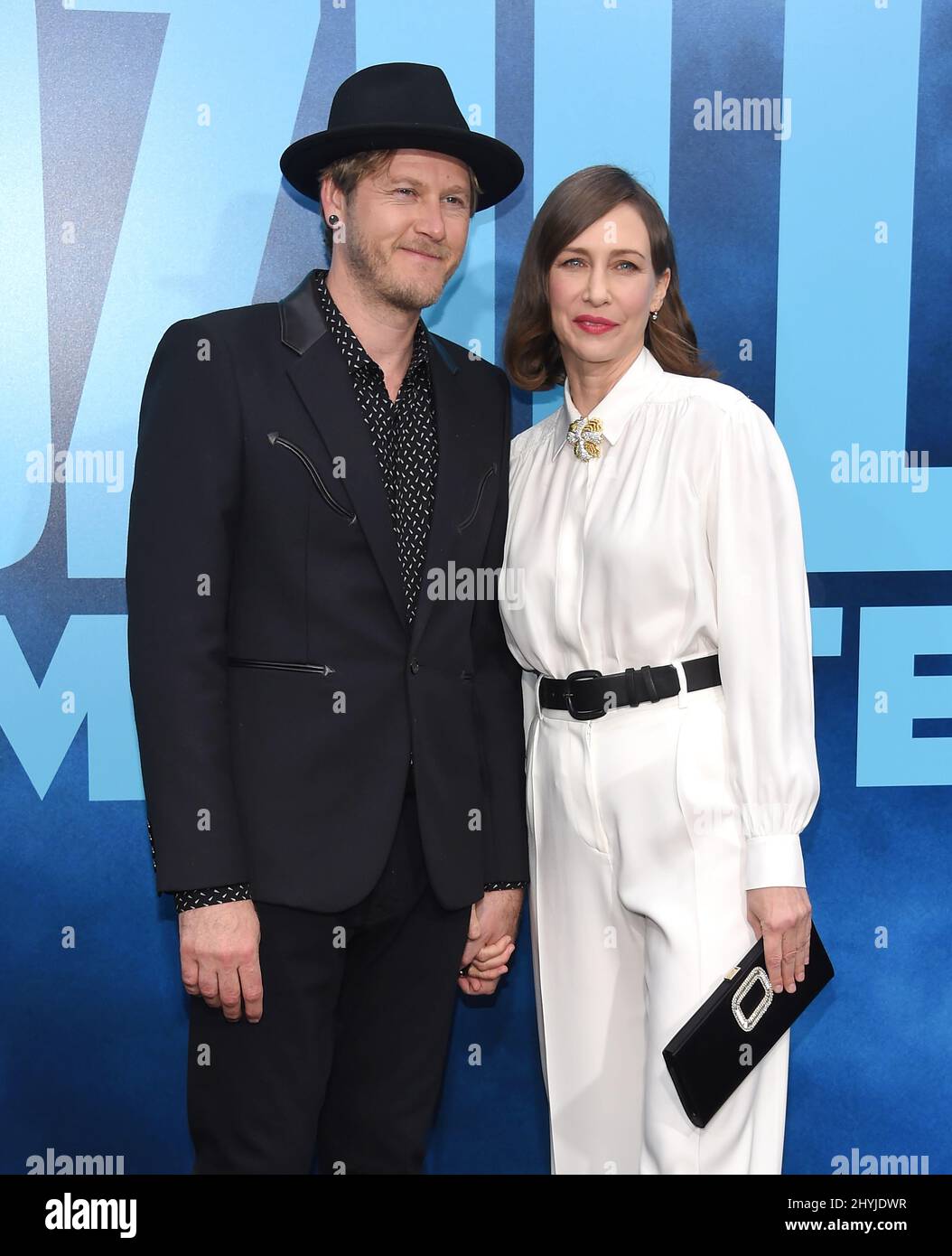 Vera Farmiga und Renn Hawkey kommen zum „Godzilla: König der Monster“ Stockfoto