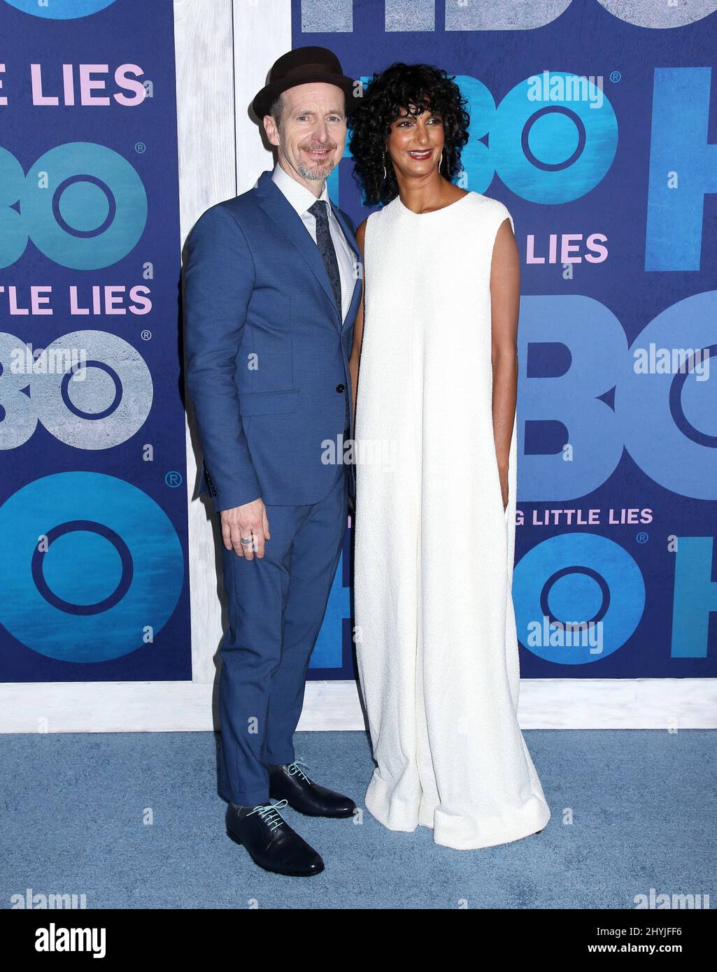 Denis O'Hare & Poorna Jagannathan bei der Premiere von Big Little Lies in New York Stockfoto