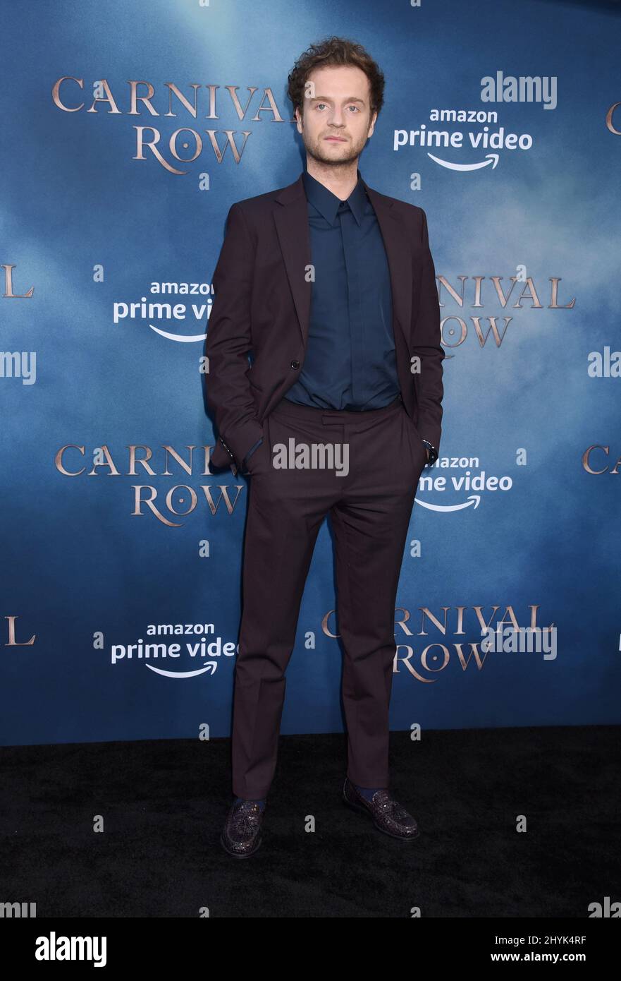 Andrew Gower bei der „Carnival Row“-Premiere in Los Angeles im TCL Chinese Theatre Stockfoto