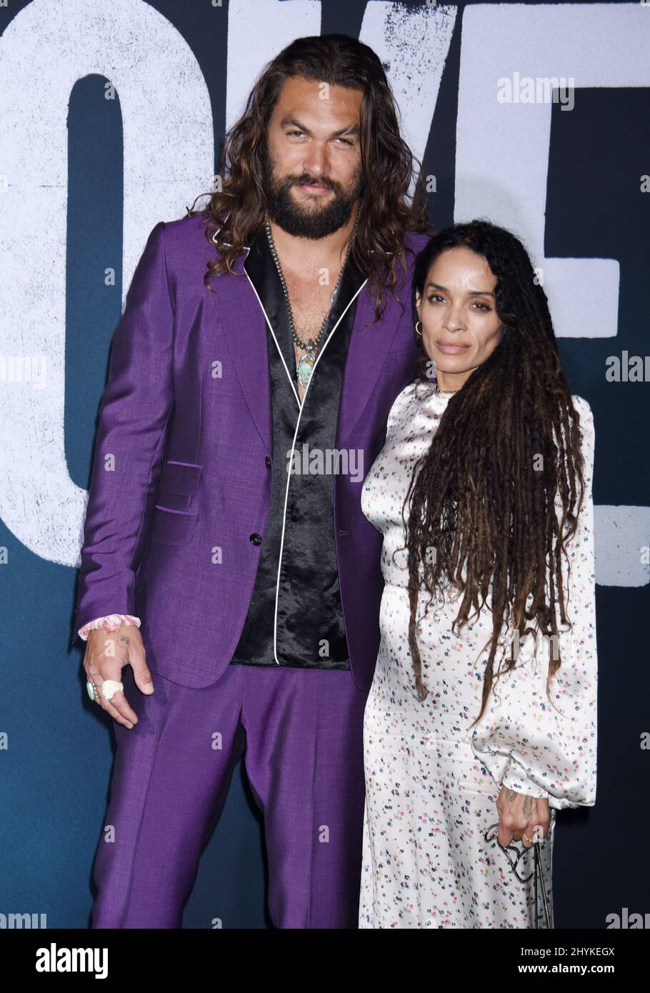 Jason Mamoa und Lisa Bonet bei der „Joker“-Premiere in Los Angeles im TCL Chinese Theatre Stockfoto