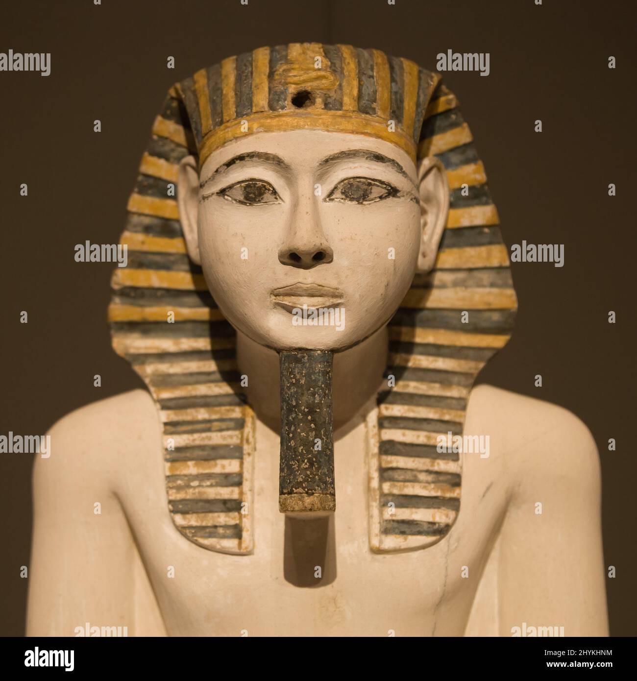 Turin, Italien - 14. August 2021: Kultstatue von Amenhotep I im Ägyptischen Museum von Turin, Italien. Stockfoto