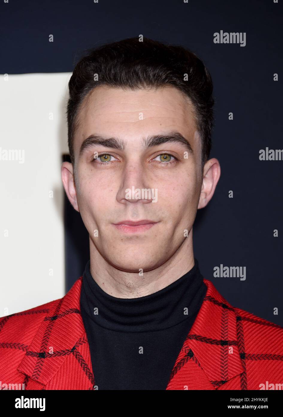Luke Brandon Field bei der JoJo Rabbit-Premiere von Fox Searchlight in Los Angeles, die in der Hollywood American Legion Post 43 stattfand Stockfoto