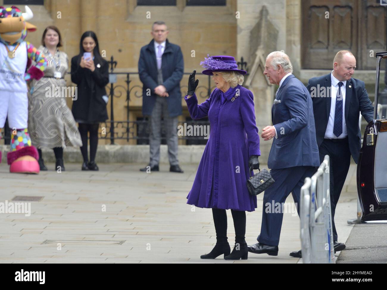 Prinz Charles und Camilla / Herzog und Herzogin von Cornwall kommen zum Commonwealth Service in Westminster Abbey, London, 14.. März 2022. Stockfoto