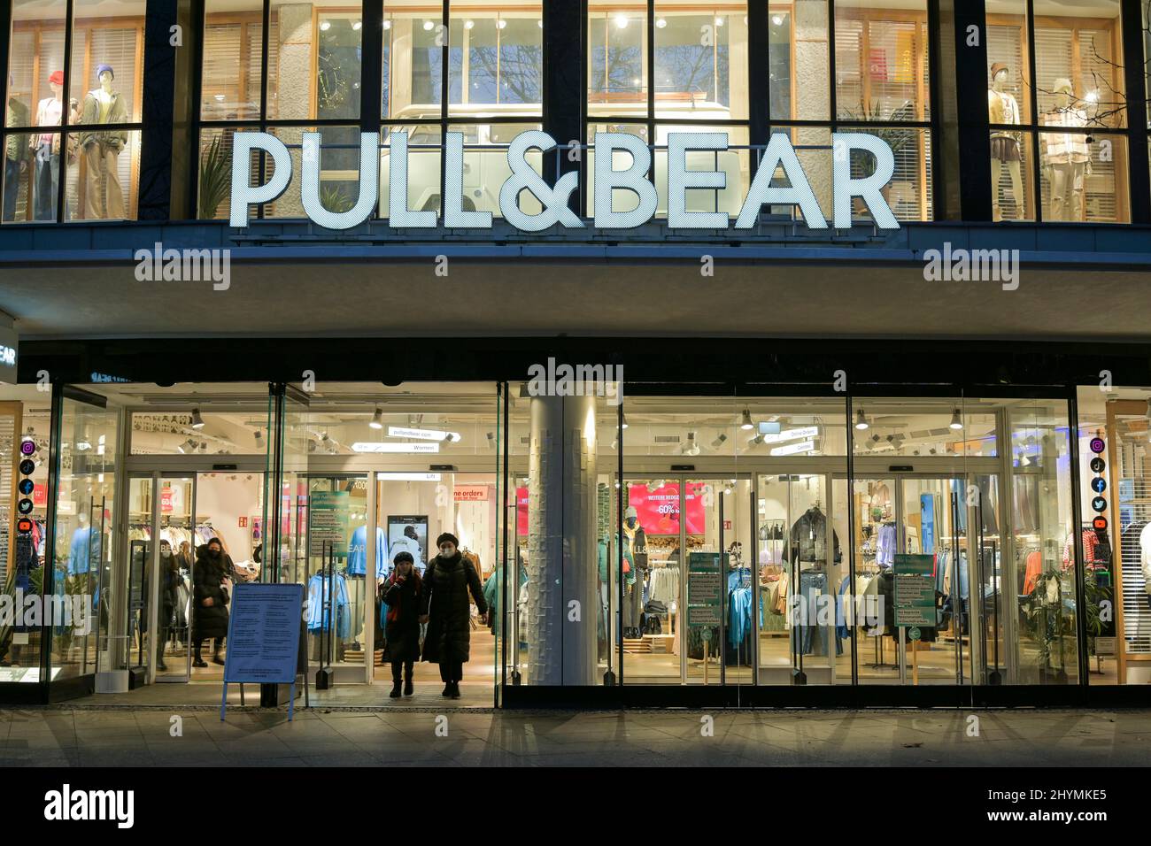 Pull & Bear, Tauentzien, Charlottenburg, Berlin, Deutschland Stockfoto