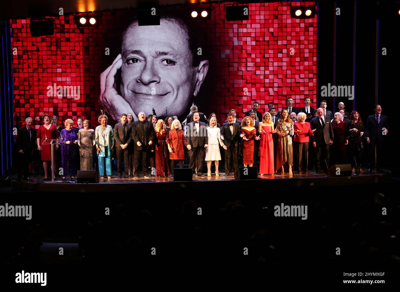 Lee Roy Reams, Bernadette Peters, Betty Buckley, Kelli O'Hara, Lewis J. Stadlen, Leslie Uggams, Michael Feinstein, Jason Graae, Kristin Chenoweth, Klea Blackhurst, Lorna Luft, Sutton Foster, Debbie Gravitte, Marilyn Maye, Tyne Daly Vorhang auf Jerry Herman: Eine Veranstaltung, die am 3. Februar 2020 im Lunt Fontanne Theater in New York City, NY, stattfand Stockfoto