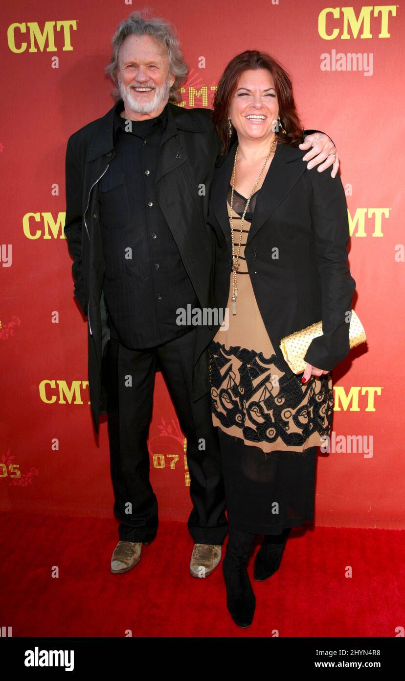 Kris Kristofferson und Roseanne Cash nehmen an den CMT Music Awards 2007 Teil, die im Curb Event Center der Belmont University in Nashville stattfinden. Bild: UK Press Stockfoto