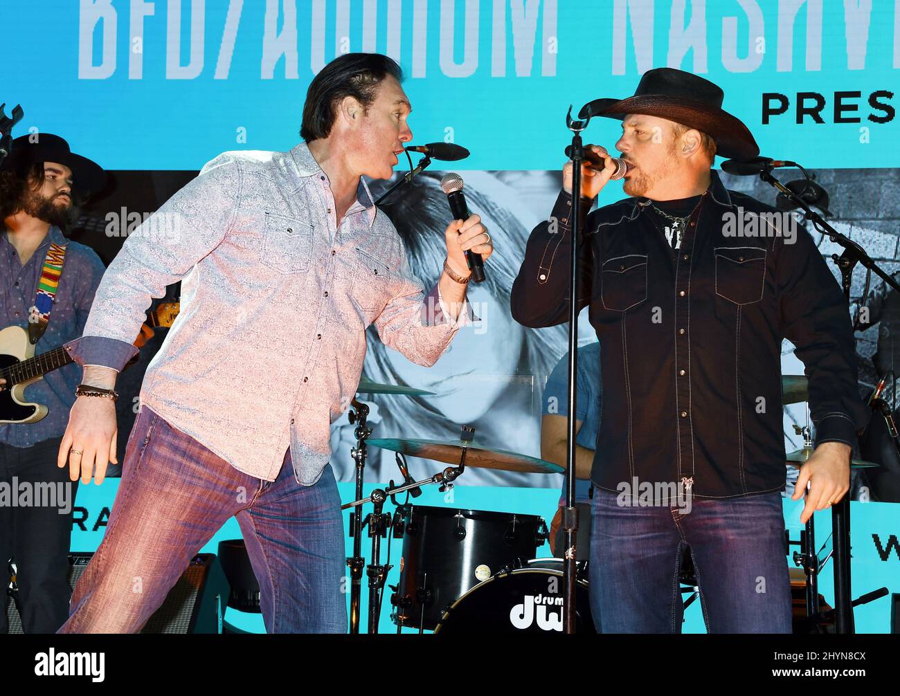 Smith & Wesley auf der Bühne für BFD/Audium Nashville während des Country Radio Seminars 2020 im Omni Nashville in Nashville, Tennessee Stockfoto