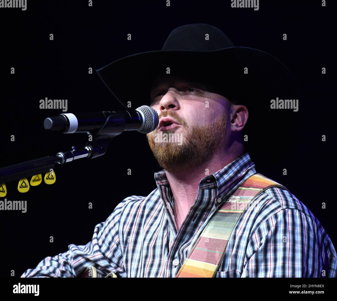 Cody Johnson auf der Bühne beim Mittagessen von Warner Music Nashville während des Country Radio Seminars 2020 im Omni Nashville in Nashville, Tennessee Stockfoto