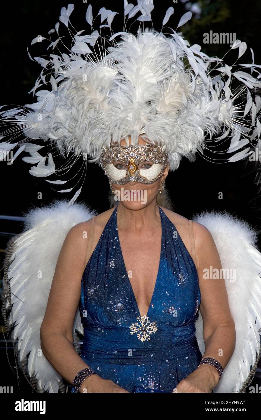 Prinzessin Michael von Kent nimmt an der Geburtstagsfeier des Kronprinzen Pavlos von Griechenland zum 40.. Geburtstag in Chelsea, London, Teil. Bild: UK Press Stockfoto