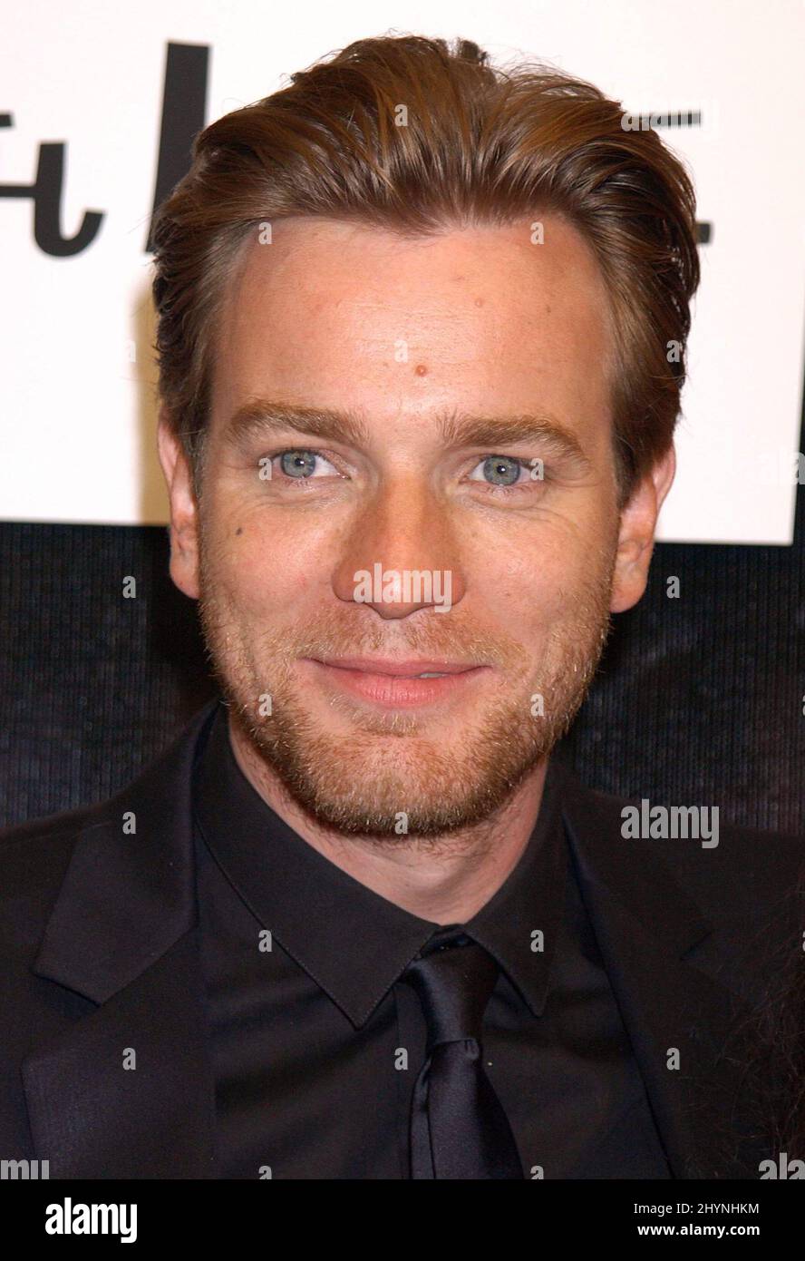 EWAN MCGREGOR NIMMT AN DER PREMIERE VON „DOWN WITH LOVE“ IM TRIBECA PERFORMING ARTS CENTER, NEW YORK, TEIL. BILD: BRITISCHE PRESSE Stockfoto