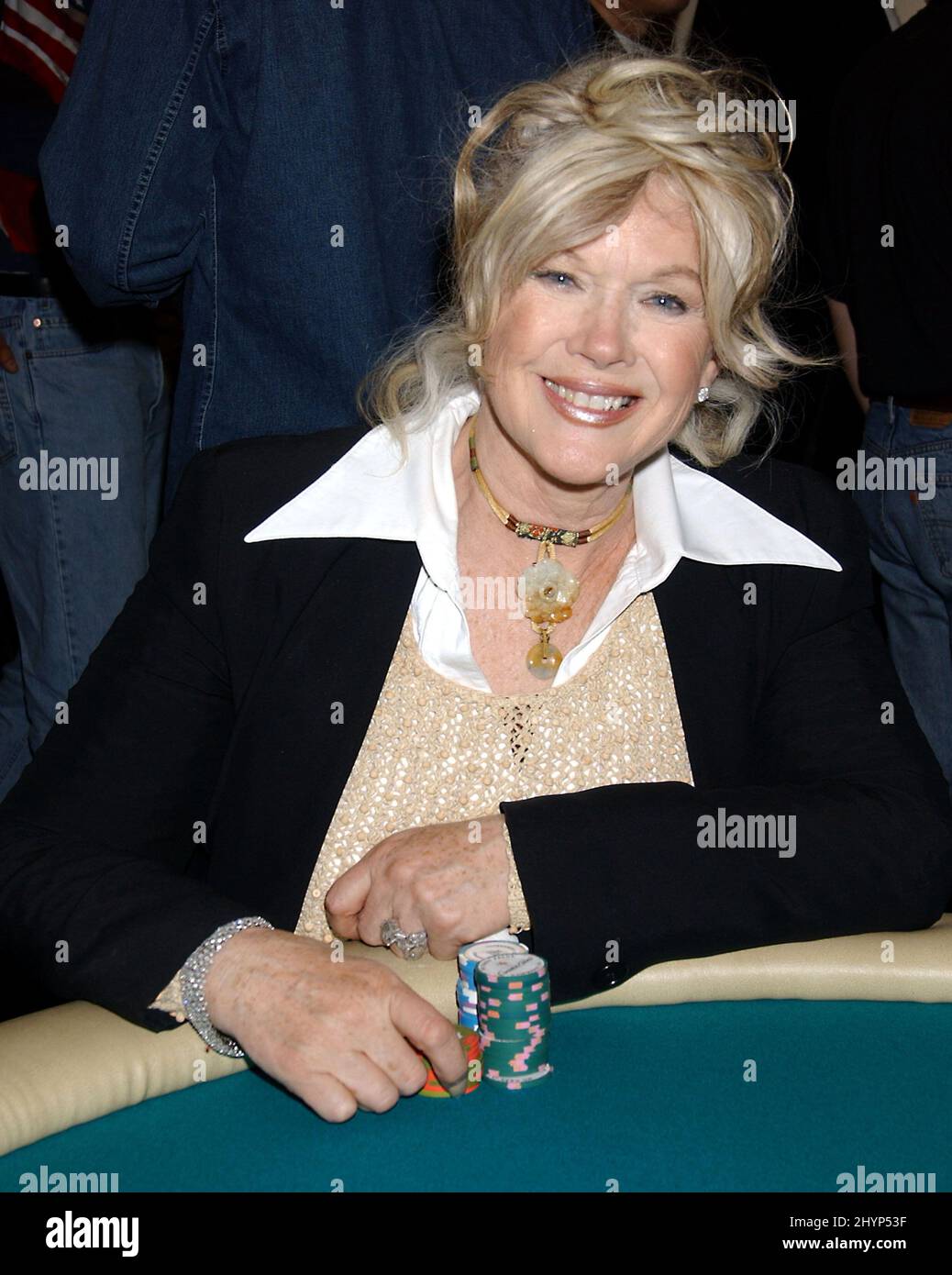 CONNIE STEVENS BESUCHT DIE WELT-POKER-TOUR IM COMMERCE CASINO, LOS ANGELES BILD: UK PRESS Stockfoto