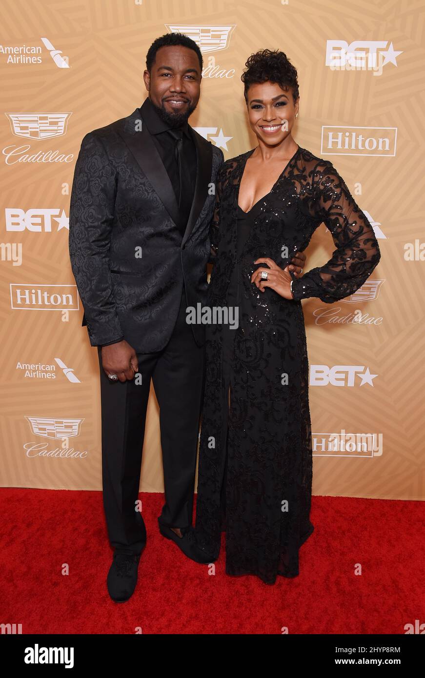 Michael Jai White und Gillian Iliana Waters nahmen an der Preisverleihung des American Black Film Festival Honors Awards Teil, die am Sonntag, 23. Februar 2020 im Beverly Hilton in Beverly Hills, Kalifornien, USA, stattfand Stockfoto