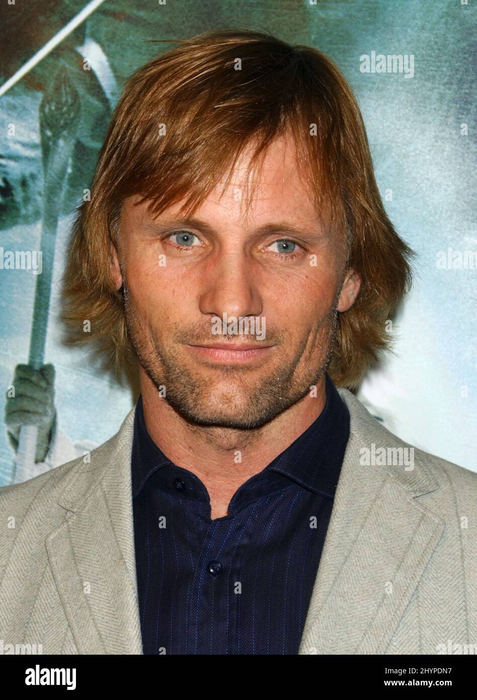 VIGGO MORTENSEN NIMMT AN DER PREMIERE VON „THE LORD OF THE RINGS: THE TWO TOWERS“ IM CINERAMADOME THEATER IN LOS ANGELES TEIL. BILD: BRITISCHE PRESSE Stockfoto