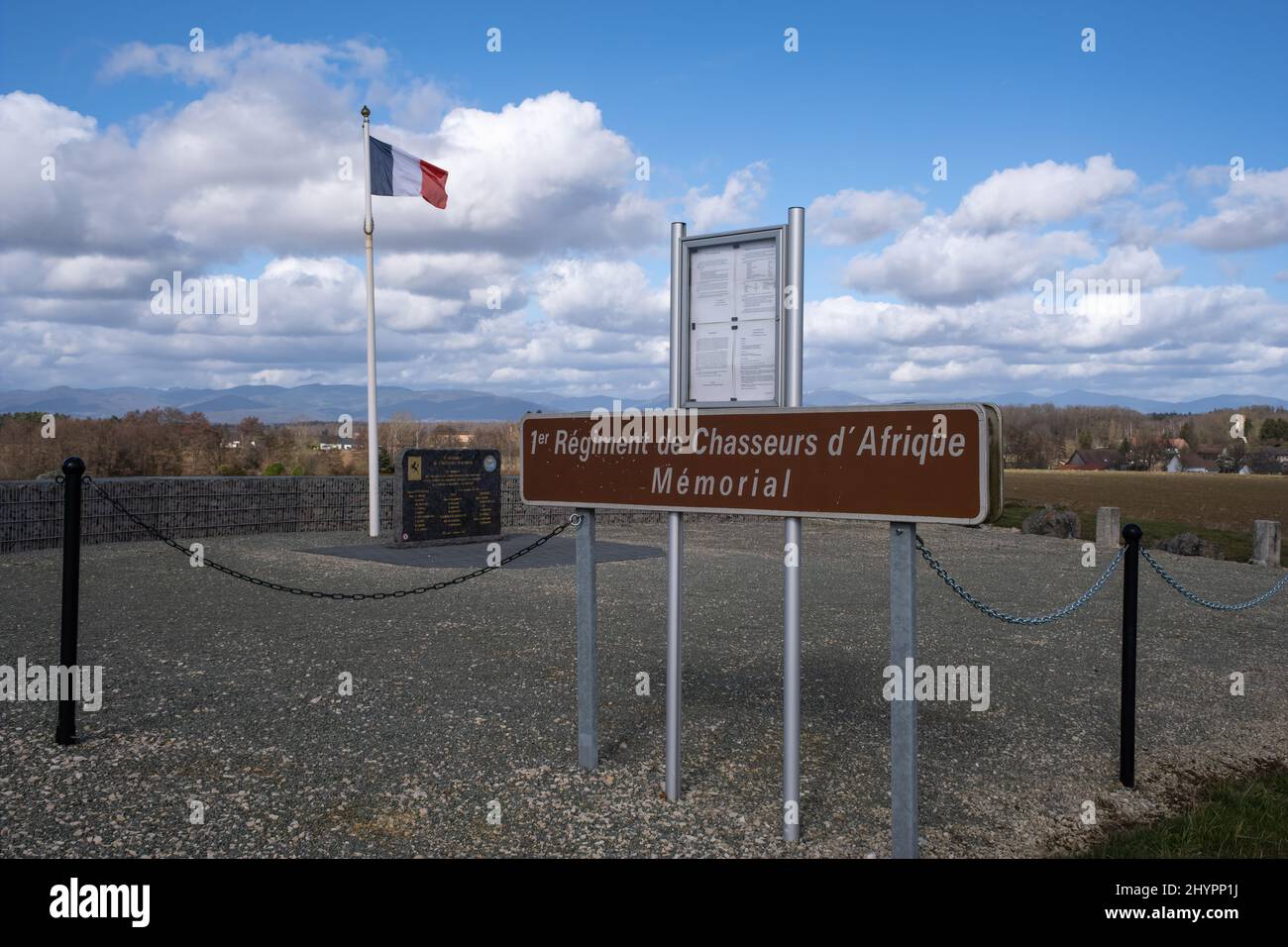Neuf-Brisach, Frankreich - 19. Februar 2022: Memorial 1. Regiment of African Hunters. Sherman-Panzer. Selektiver Fokus Stockfoto