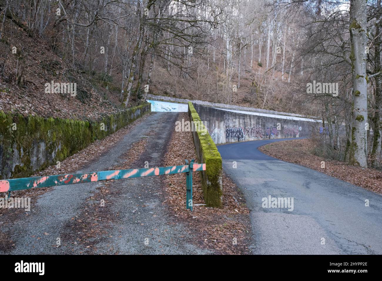 Belfort, Frankreich - 19. Februar 2022: Dieser Bunker war Teil der französischen Maginot-Linie. Es hat ein unterirdisches Netz. Es diente als Befehl Stockfoto