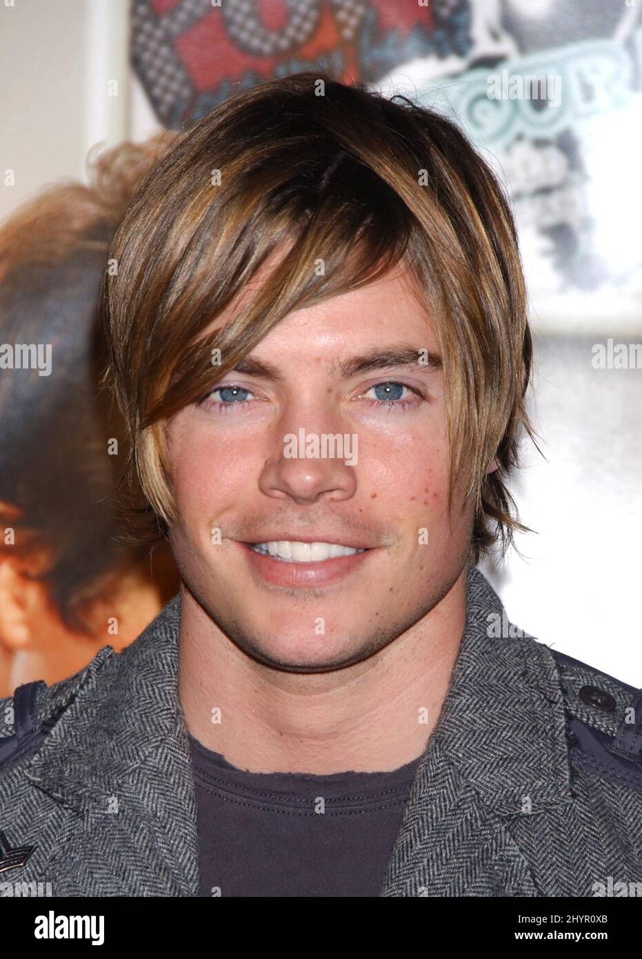 Josh Henderson nimmt an der Weltpremiere „Music and Lyrics“ im Grauman's Chinese Theatre Teil. Bild: UK Press Stockfoto