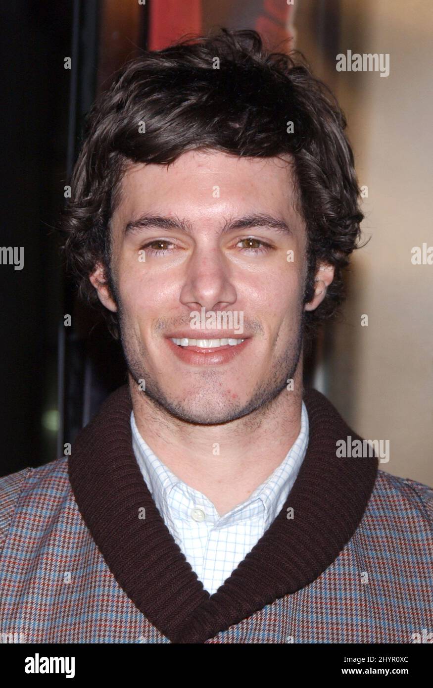 Adam Brody besucht die Weltpremiere von „Music and Lyrics“ im Grauman's Chinese Theatre. Bild: UK Press Stockfoto