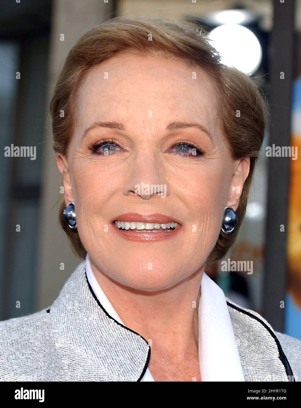 Julie Andrews nimmt an der Shrek 2-Filmpremiere in Kalifornien Teil. Bild: UK Press Stockfoto