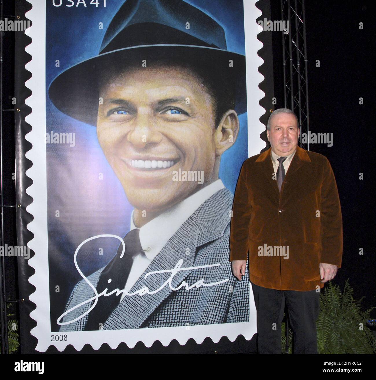 Frank Sinatra Jr. bei einer Vorschau von Frank Sinatras US-Briefmarke im Beverly Hilton Hotel in Los Angeles. Stockfoto