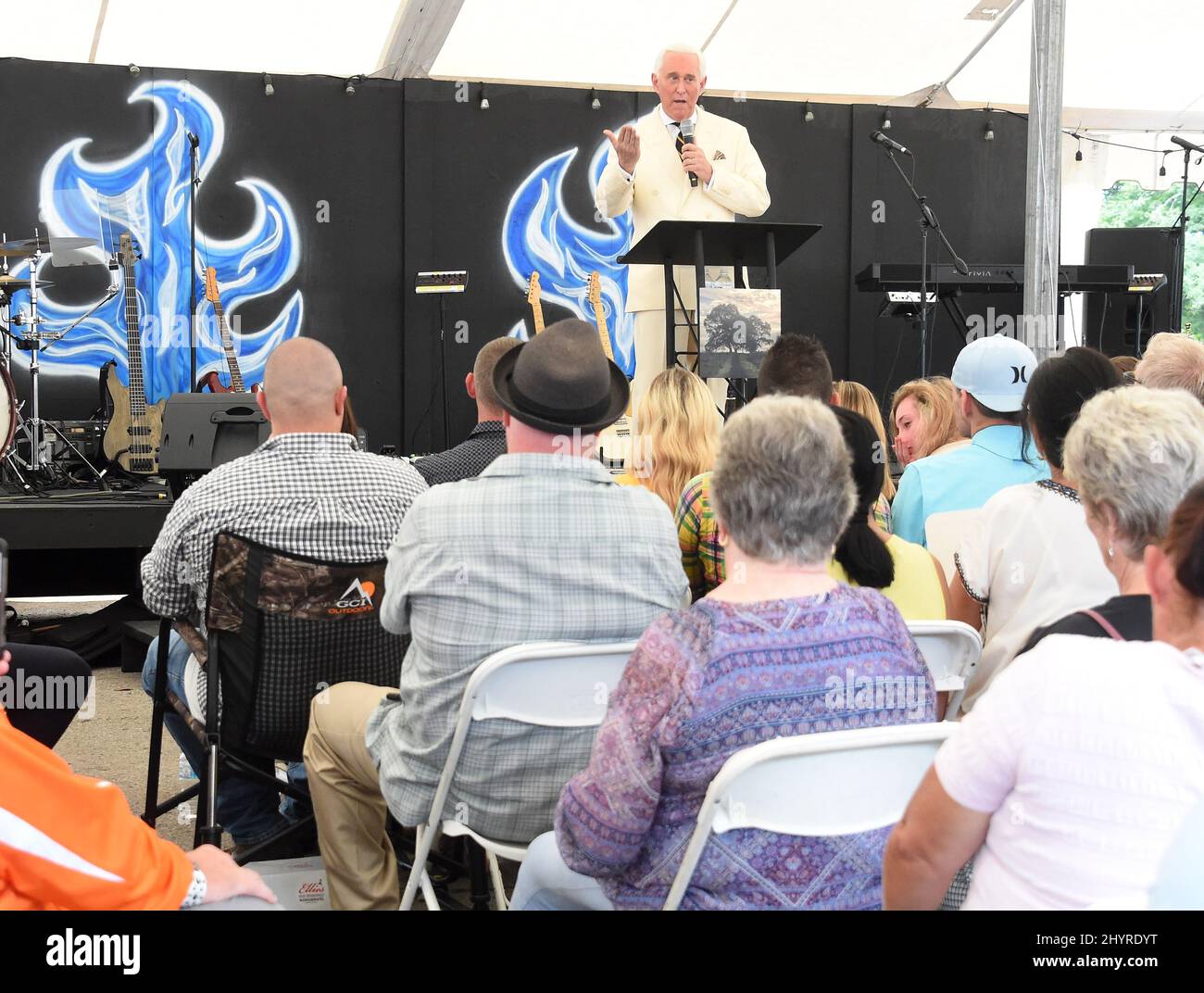 Roger Stone predigt in der Global Vision Bible Church in Mt. Juliet, TN. Am 30. August 2020 Stockfoto