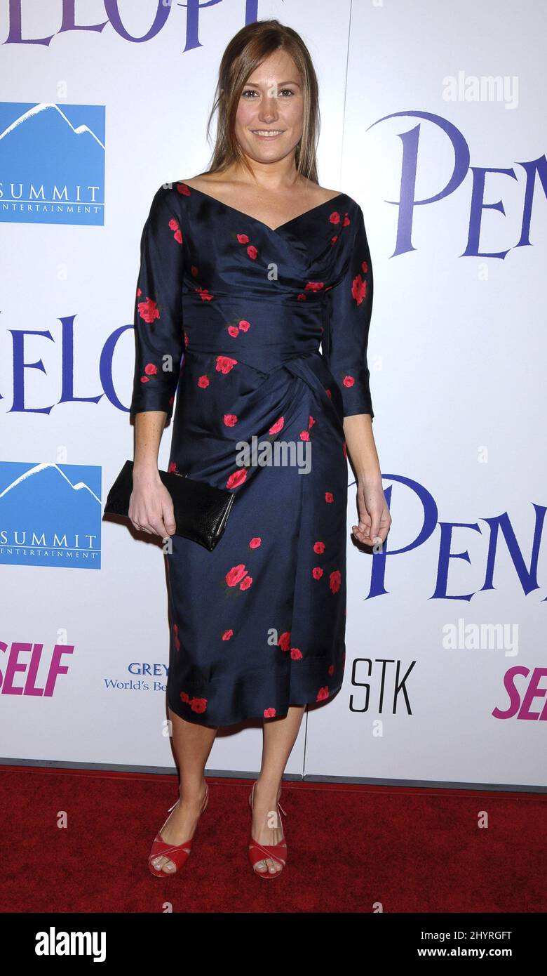 Schuyler Fisk nimmt an der Premiere von 'Penelope' im Directors Guild of America Theater in Los Angeles Teil. Stockfoto