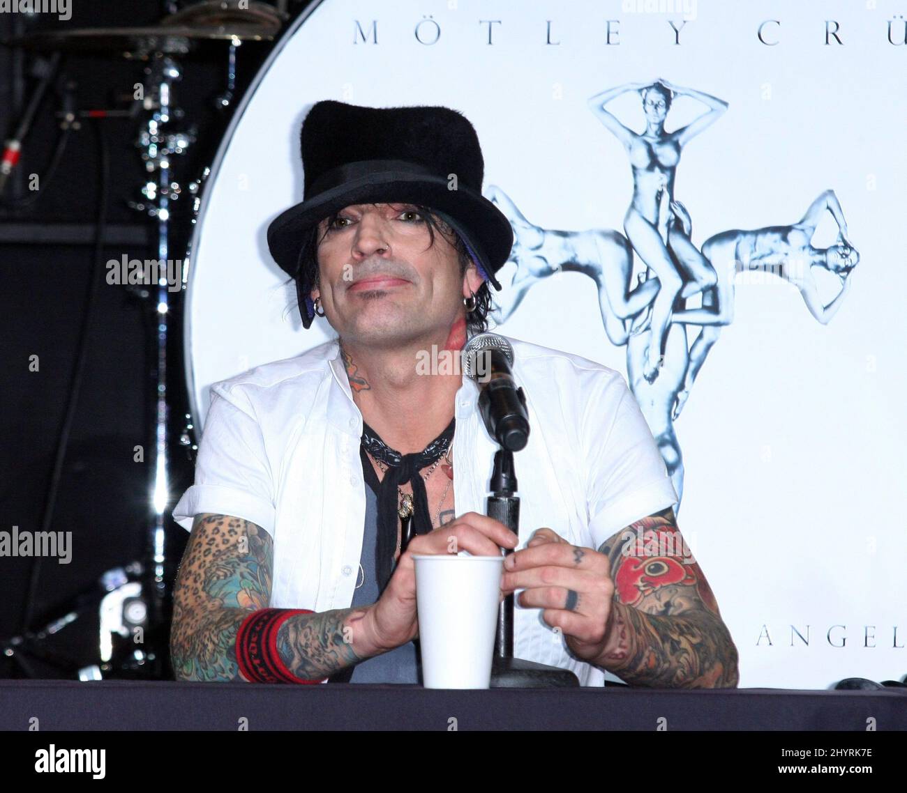 Tommy Lee von Motley Crue während ihrer Pressekonferenz, auf der sie ihre Sommertournee „Crue Fest 2008“ ankündigte, die im Avalon in Hollywood stattfand. *** Ortsüberschrift *** Stockfoto