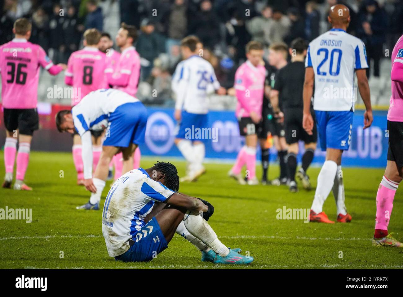 Odense, Dänemark. 14. März 2022. Emmanuel Sabbi (11) von ob beim Superliga-Spiel 3F zwischen Odense Boldklub und Aalborg Boldklub im Nature Energy Park in Odense. (Foto: Gonzales Photo/Alamy Live News Stockfoto