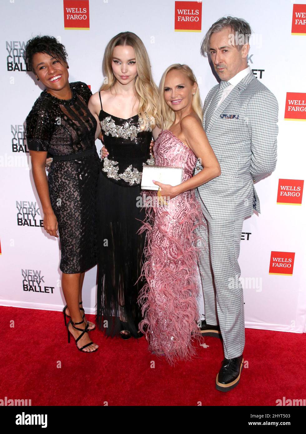 Alan Cumming, Dove Cameron, Ariana DeBose und Kristin Chenoweth nehmen an der Herbst Fashion Gala des New York City Ballet 2021 Teil, die am 30. September 2021 im David H. Koch Theatre im Lincoln Center in New York City, NY, stattfand Stockfoto