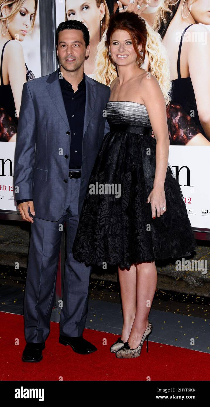 David Alan Basche und Debra Messing kommen zur Premiere von The Women im Mann Village Theater in Westwood, Los Angeles. Stockfoto