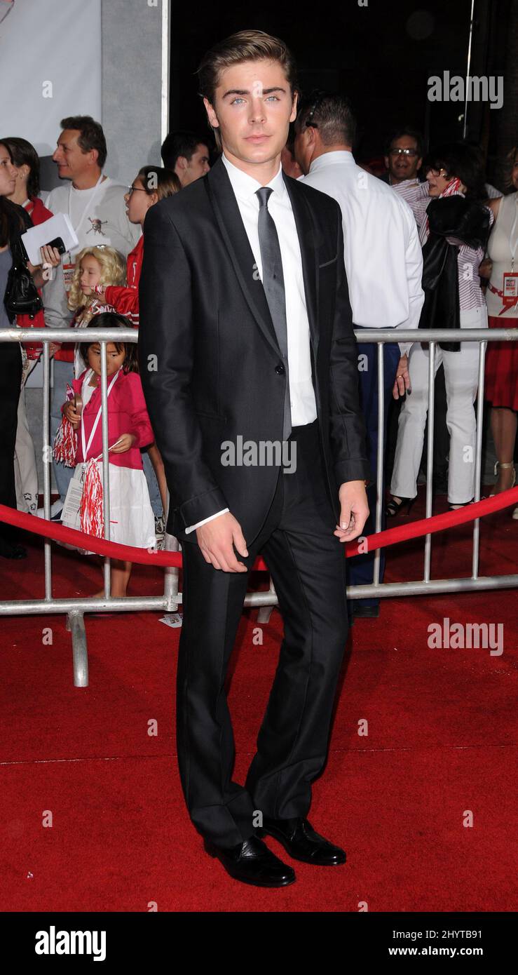 Zac Efron bei der High School Musical 3 Premiere im Galen Center